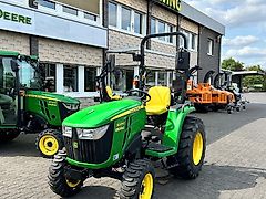 John Deere 3025E