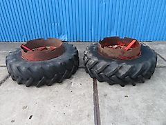 Goodyear Dubbelwiel 18.4R38 met spindel