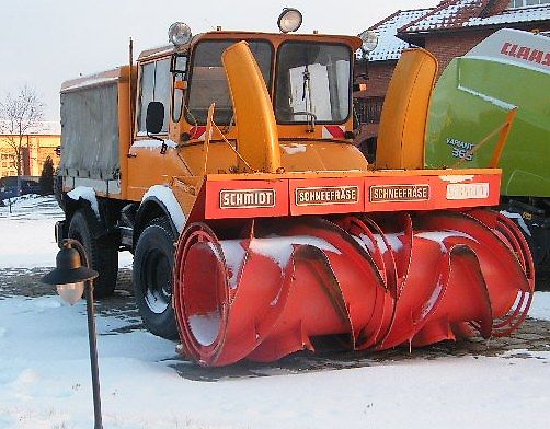 Mercedes-Benz Unimog 406