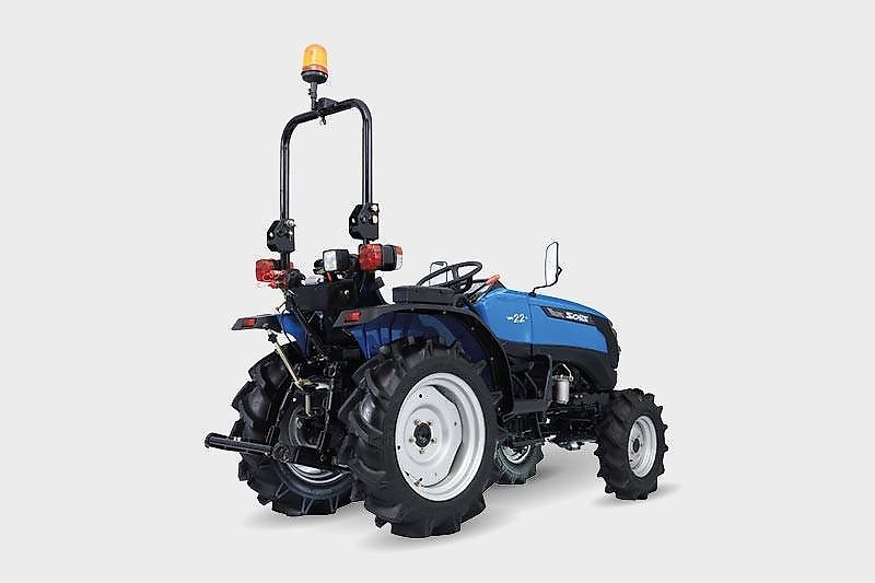 Solis 22 Frontlader / Ackerstollenbereifung / STVO / Allrad