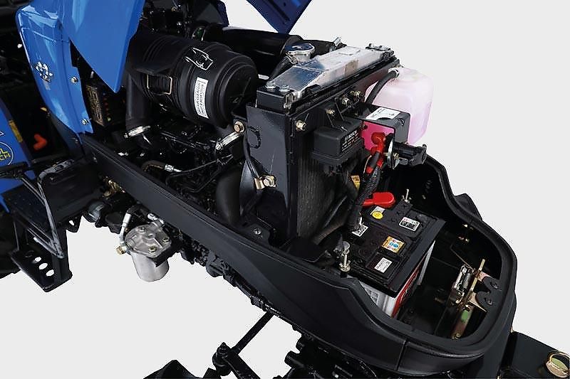 Solis 22 Frontlader / Ackerstollenbereifung / STVO / Allrad