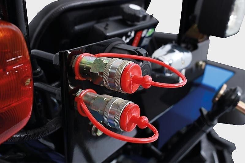 Solis 26 Frontlader / Ackerstollenbereifung / STVO / Allrad