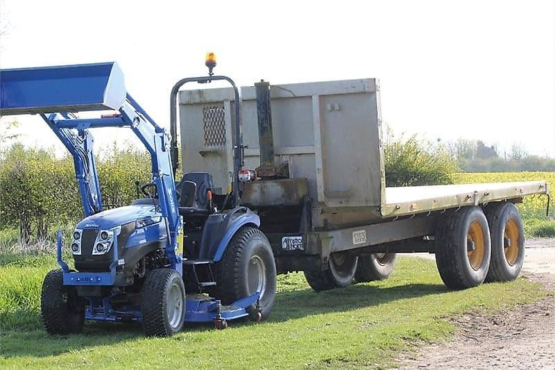 Solis 26 HST Frontlader Kleintraktor Galaxy Pro Bereifung 4x4