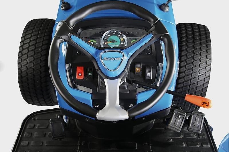 Solis 26 HST Frontlader Kleintraktor Galaxy Pro Bereifung 4x4