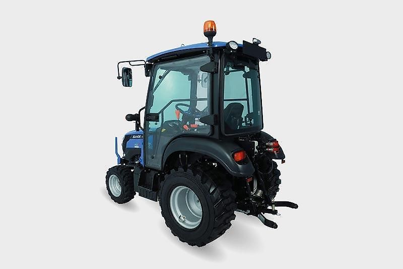 Solis 26 9+9 Kabine Kleintraktor / Ackerstollenbereifung 4x4