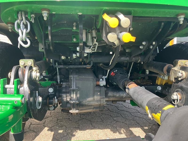 John Deere 1585 M/72" FASTBACK