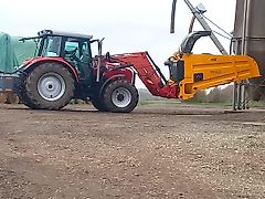 VDMJ Einstreumaschine WSB-A210Z Strohverteiler Radlader Teleskoplader