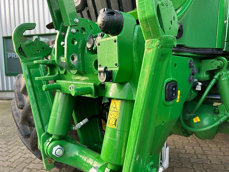 John Deere 6R 250 **MIETRÜCKLÄUFER**