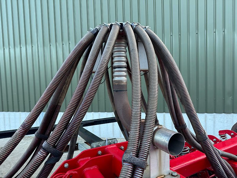 SUMO DD4 Seed Drill c/w Front Tank