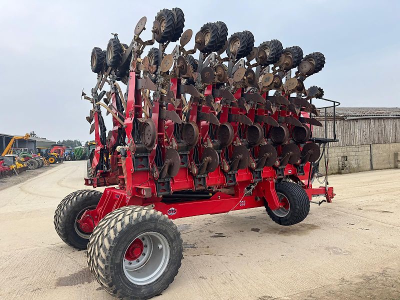 SUMO 8m DTS Direct Drill