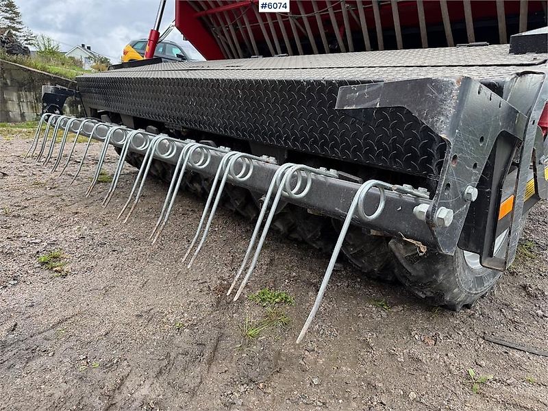 Junkkari Simulta 3000 ST