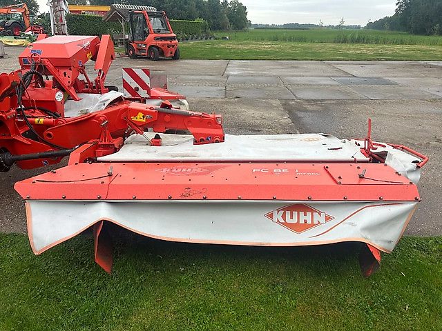 Kuhn FC 883 FF& Fc 313 F-FF Triple maaier