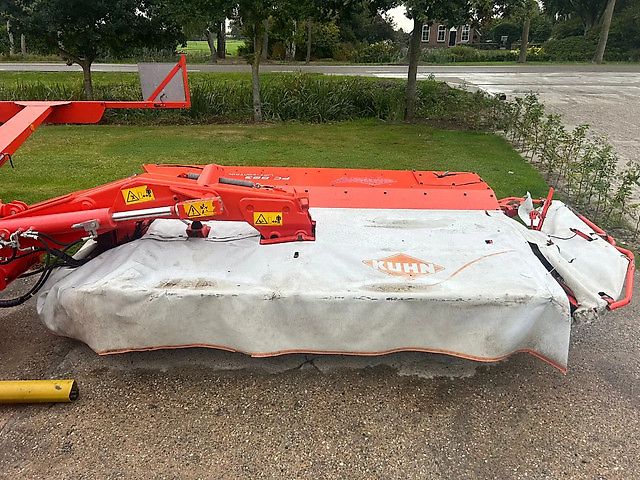 Kuhn FC 883 FF& Fc 313 F-FF Triple maaier