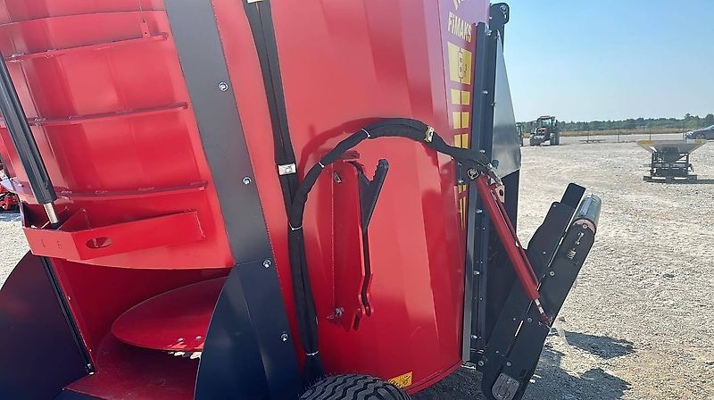 FiMAKS Pionowy wóz paszowy Fimaks FMV8L, 8 m3