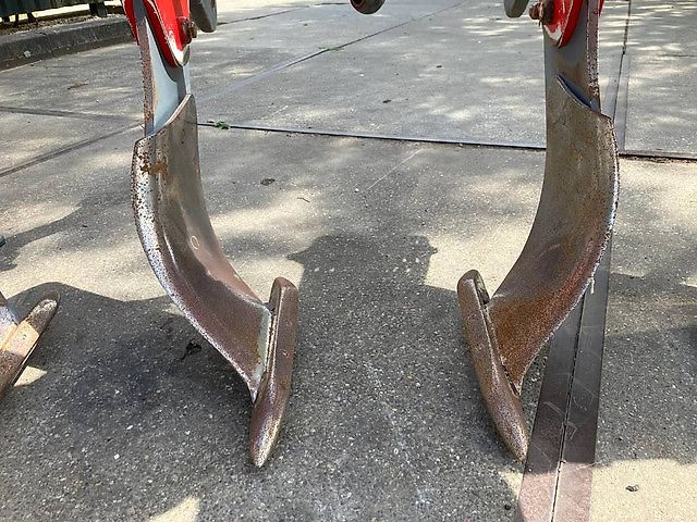 Unia Plow B6 voorzetwoeler