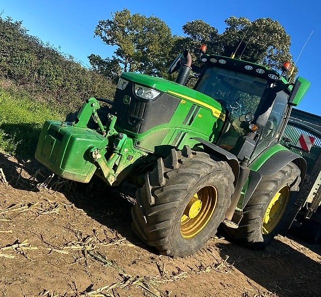 John Deere 6R250
