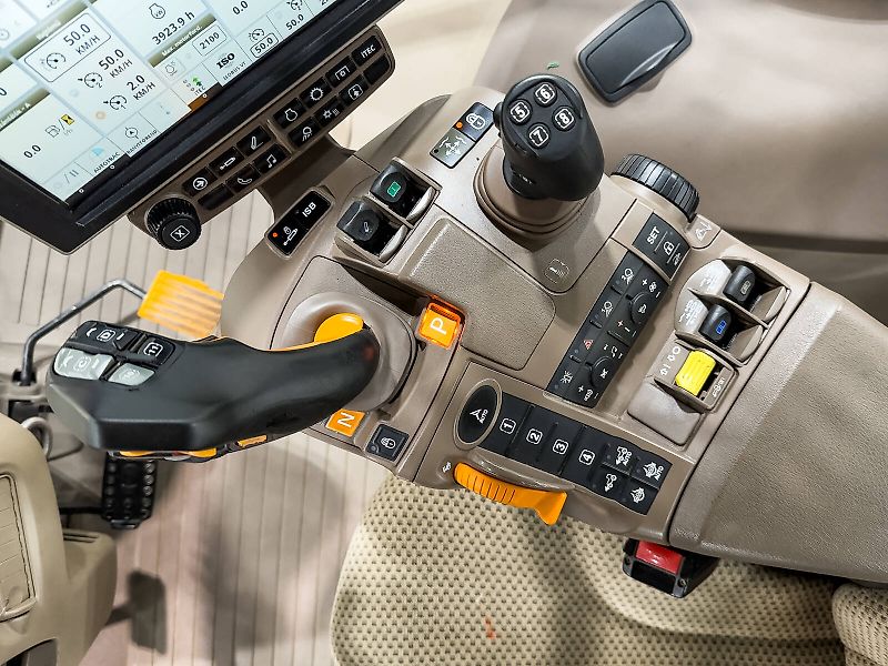 John Deere 6215R AutoPowr IVT 50 km/h, axle suspension, cab suspension, SF7500 AutoTrac, air brake, CommandPro