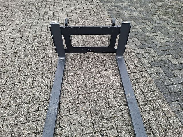 Giant PV-FEM2_SPEC-1200-G