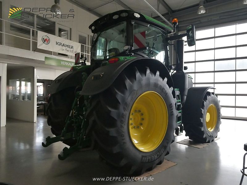 John Deere 6R 250