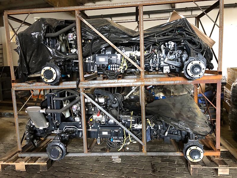 Iseki Iseki ICT 50 / TGC5470FH Motor Getriebe Achsen * Unbenutzt