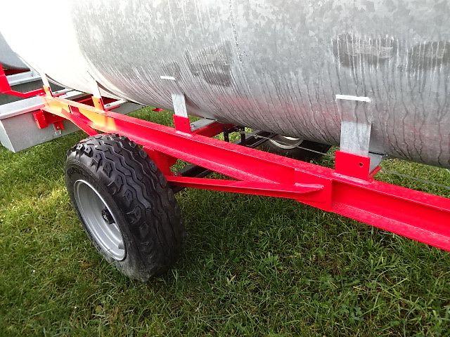 SVS- Wasserfaß 4000 Liter NEU mit Tränkebecken 4000 L- mit Tränkebecken - verzinkt