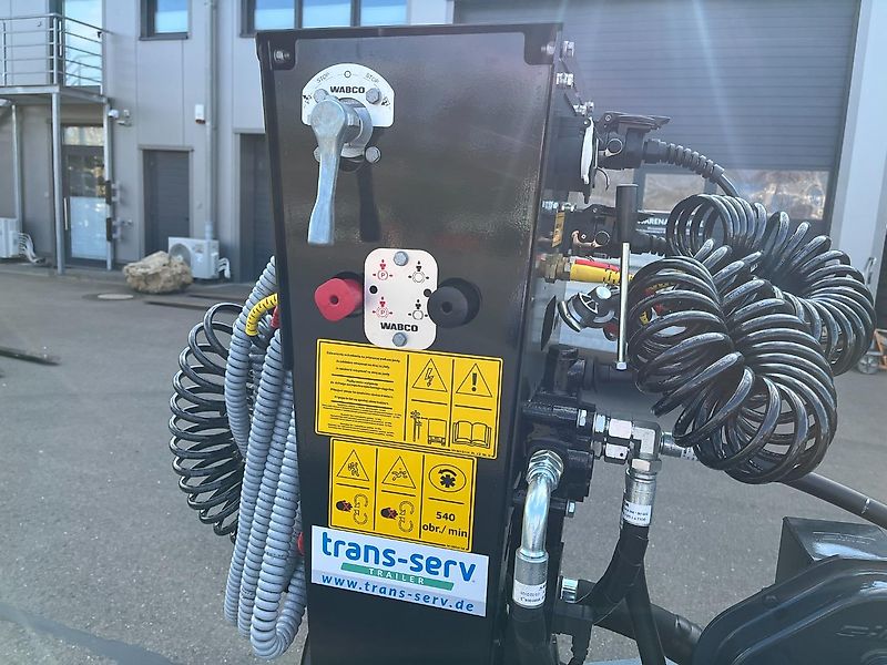 WIELTON PRD-1 mit Hydraulik 40 km/h