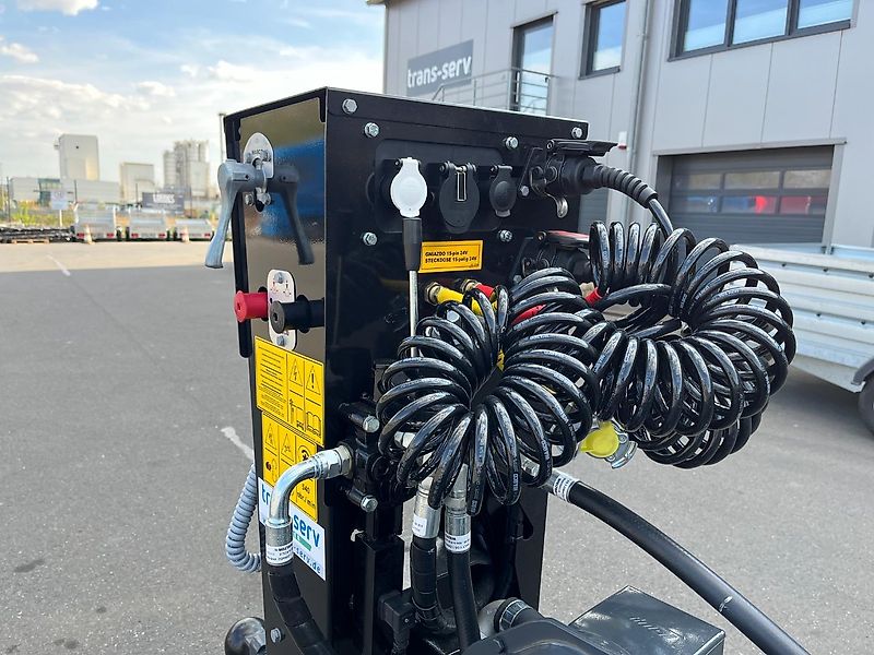 WIELTON PRD-1 mit Hydraulik 40 km/h