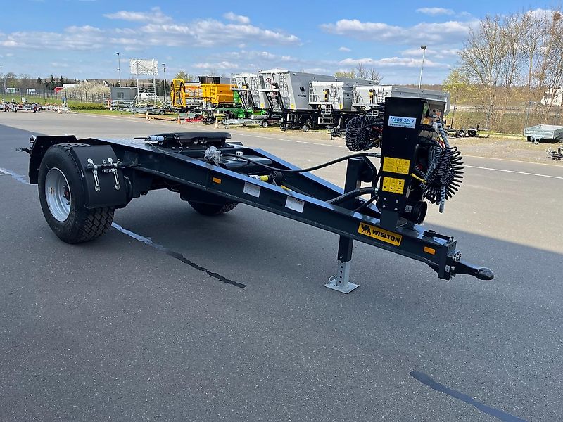 WIELTON PRD-1 mit Hydraulik 40 km/h