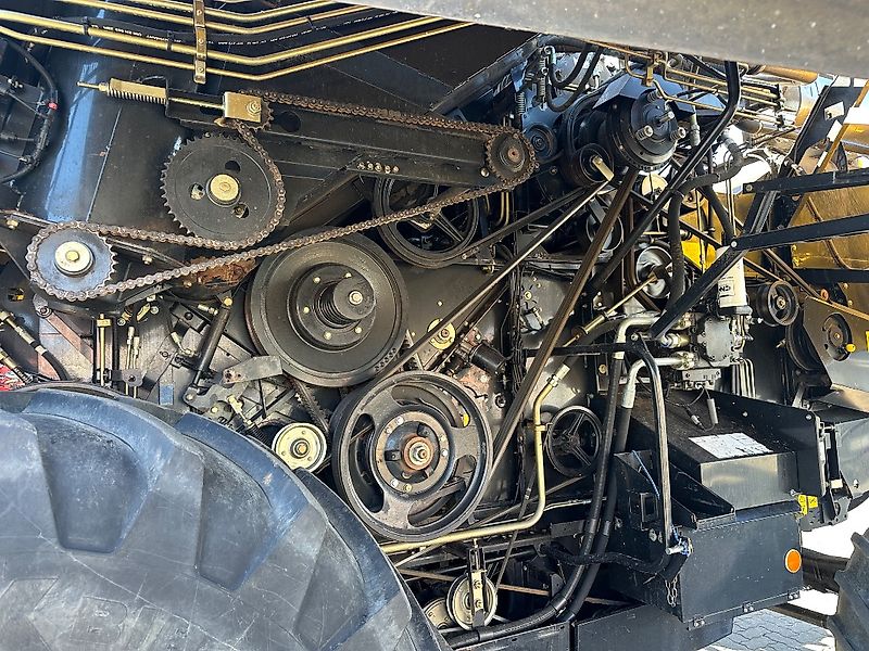 New Holland CX 6090 # 7,50m VariFeed