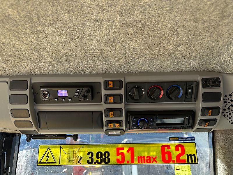 New Holland CX 6090 # 7,50m VariFeed
