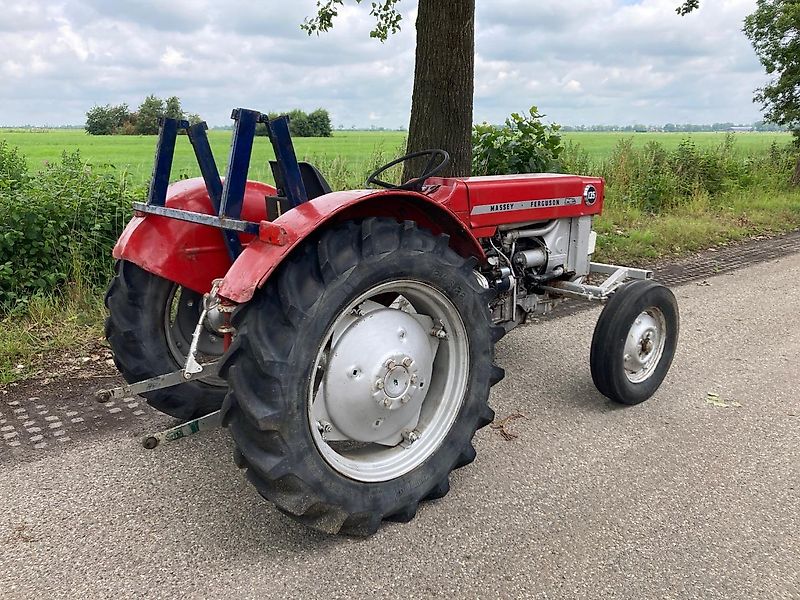 Massey Ferguson 130