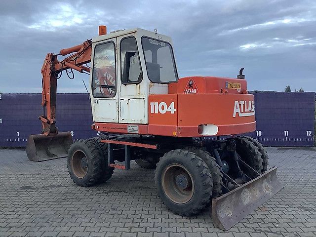 Atlas 1104