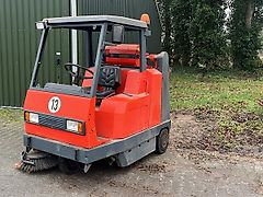 Hako Jonas 1450 V zelfrijdende veegmachine