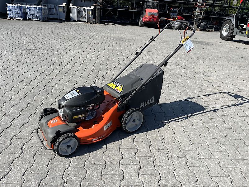 Husqvarna LC 353AWD leicht gebraucht inkl. Mulchstopfen