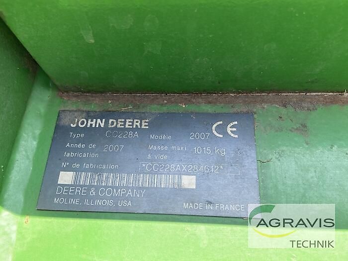 John Deere CC228A