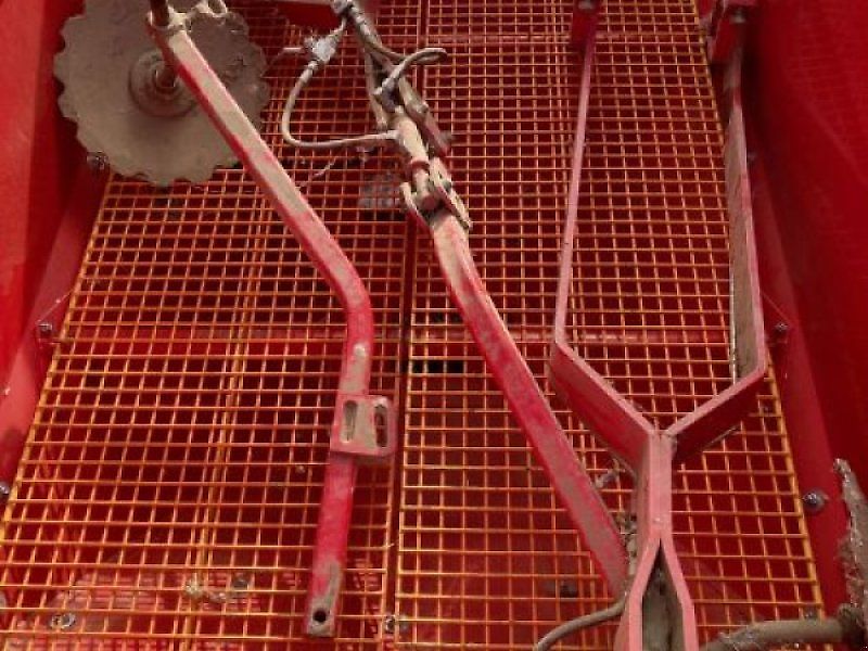 Pöttinger TERRASEM R3 ARTIS PLUS