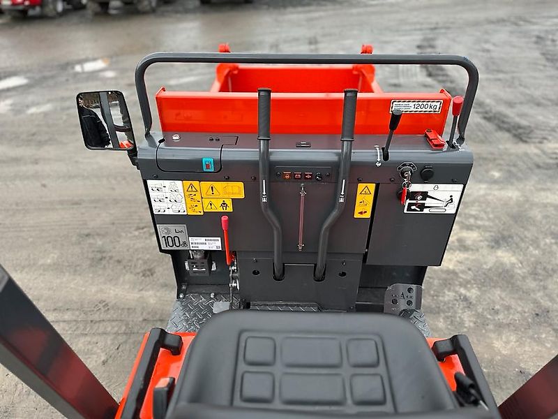 Kubota KC120 Raupendumper Dreiseitenkipper