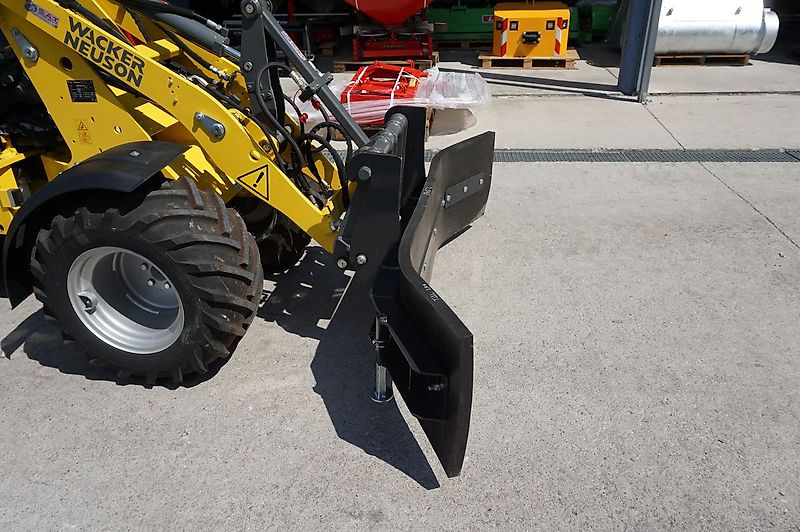 SAT Gummischieber-Hoflader-Frontlader-Radlader-NEU