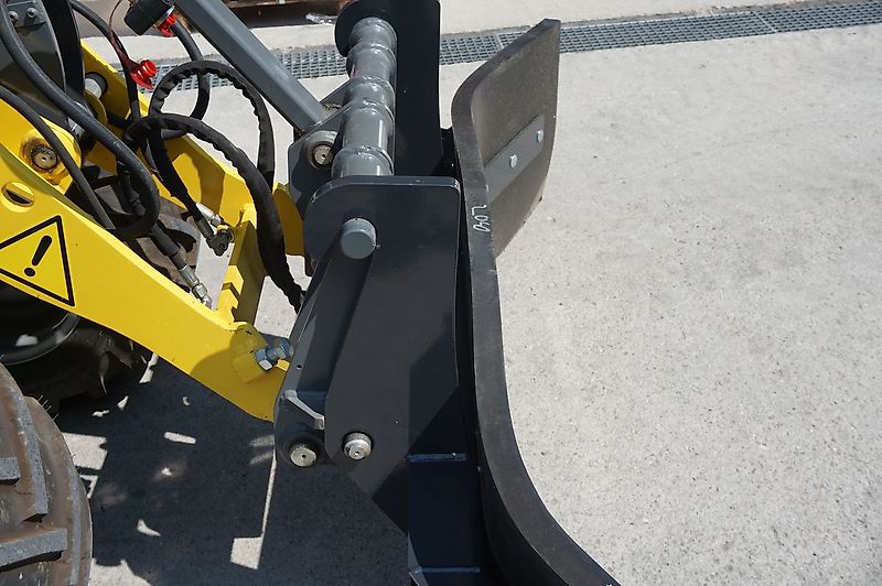 SAT Gummischieber-Hoflader-Frontlader-Radlader-NEU