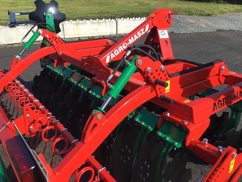 AGRO-MASZ BT 30 3m Arbeitsbreite Beleuchtung