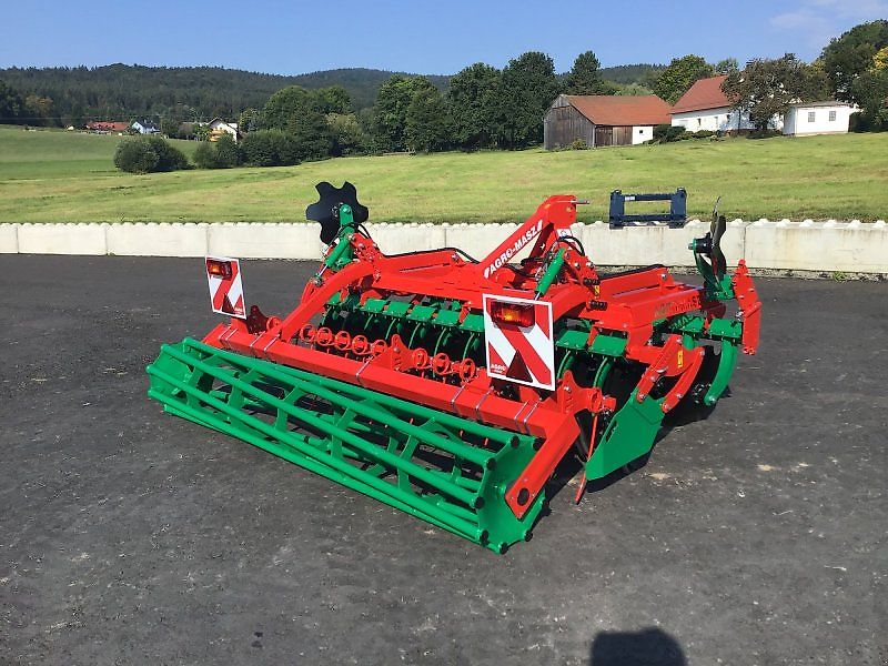 AGRO-MASZ BT 30 3m Arbeitsbreite Beleuchtung