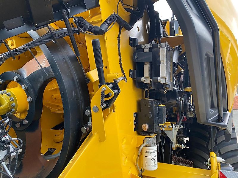 New Holland BB 1290 High Density CropCutter