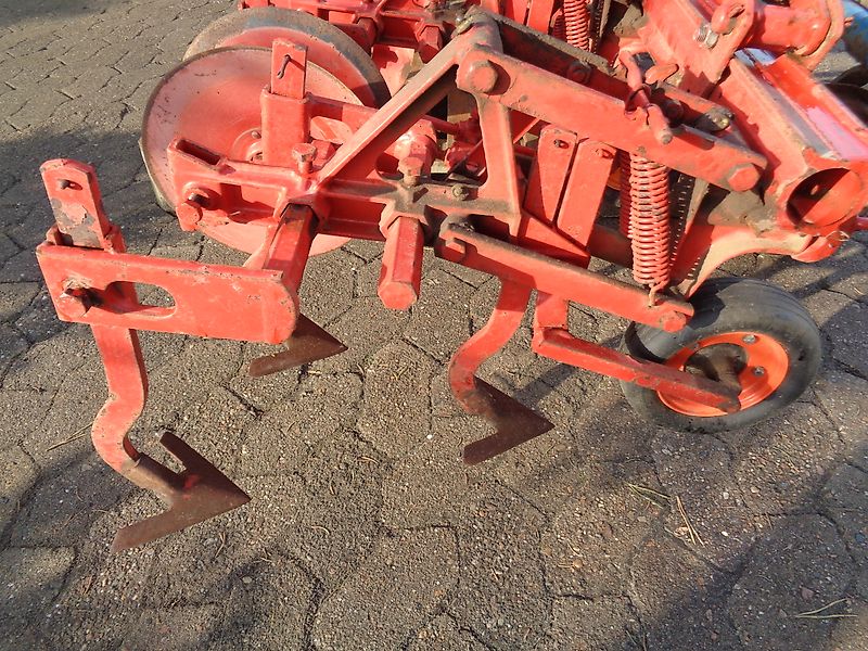 Rau Hacke 6 Reihig Gänsefußschare mit Pilotensitz