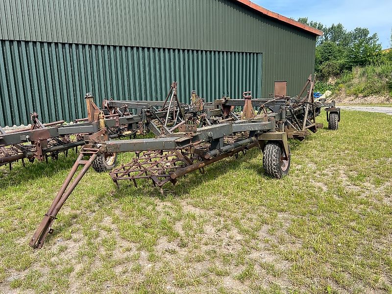 Fortschritt Kopplungswagen T 890 mit Eggen