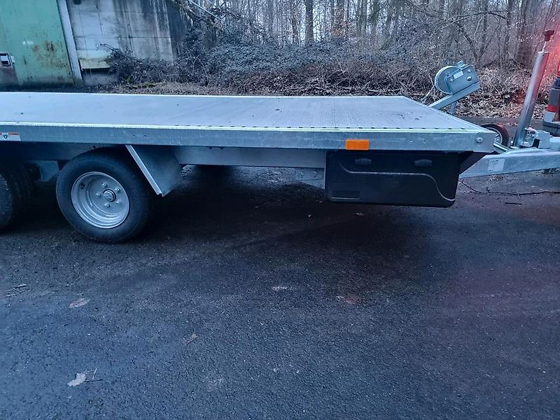 Humbaur Universal 3000 Transportanhänger