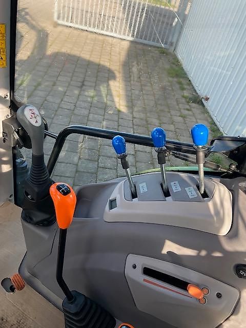 Deutz 5080 D KEYLINE NEU mit STOLL Frontlader (51321)