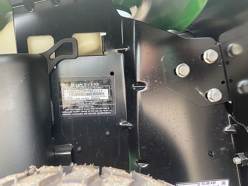 John Deere X147R