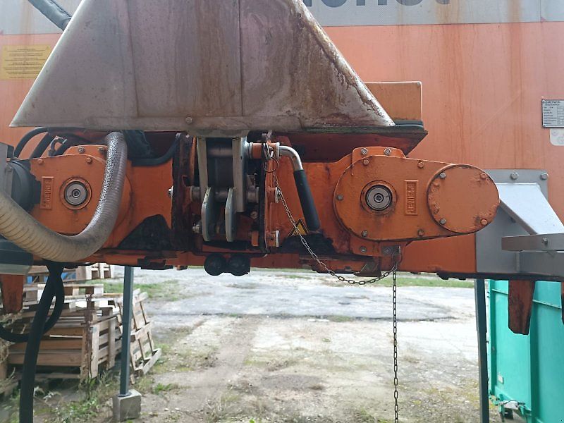 Bucher STA 4000 TC FS / Gmeiner Yeti 4000 W ECON Streuautomat