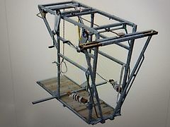 Wopa Klauenpflegestand mit Frontaustrieb L+R Satz Knickhecken Hilfsachse zum Rangieren im Stall Voderfussstützen mit Handwine Artikel Nr Wopa SA0022