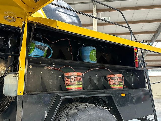 New Holland BB9060 Cropcutter